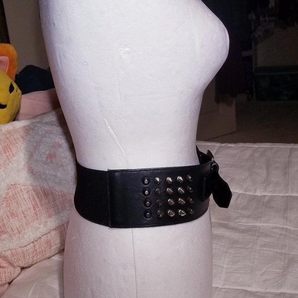 Goth Studded Wide Stretchy Belt - Picture 3 of 10